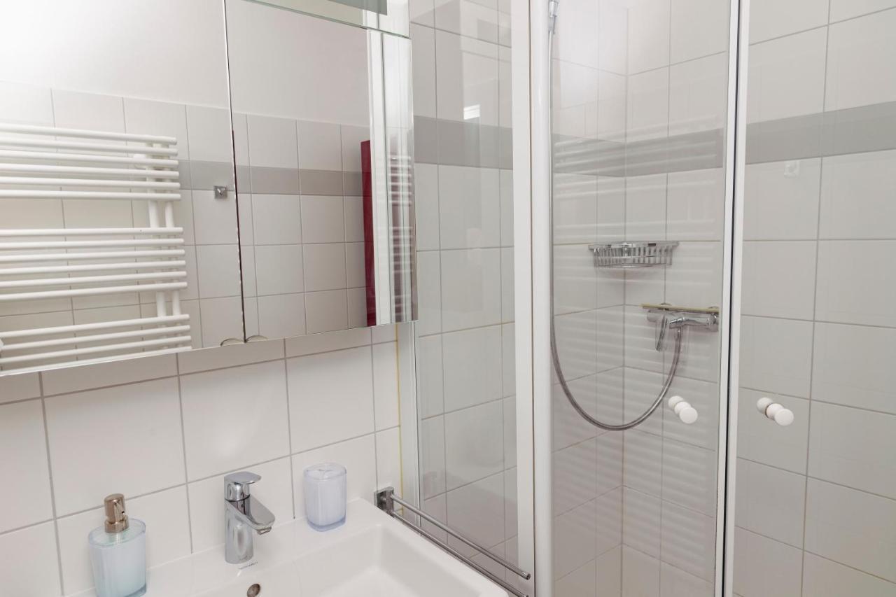 Beautiful 2-Bedroom Apartment Near Schoenbrunn Βιέννη Εξωτερικό φωτογραφία