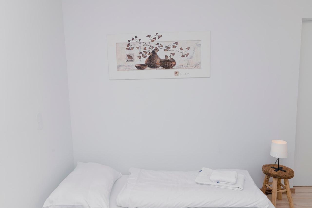 Beautiful 2-Bedroom Apartment Near Schoenbrunn Βιέννη Εξωτερικό φωτογραφία